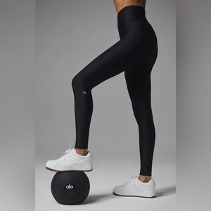 Alo leggings, black shiny